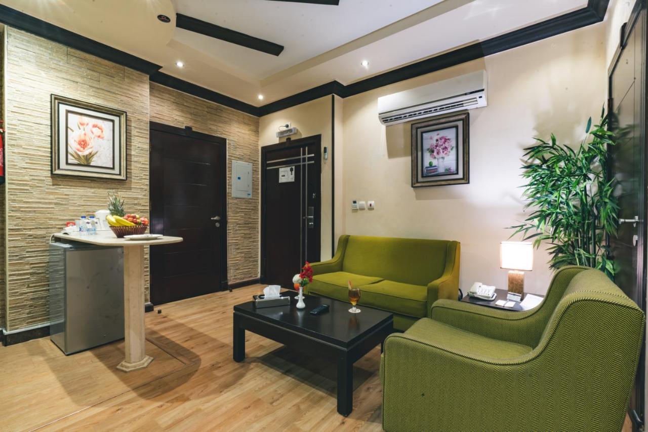 Platinum Seventy Aparthotel Jeddah Exterior photo