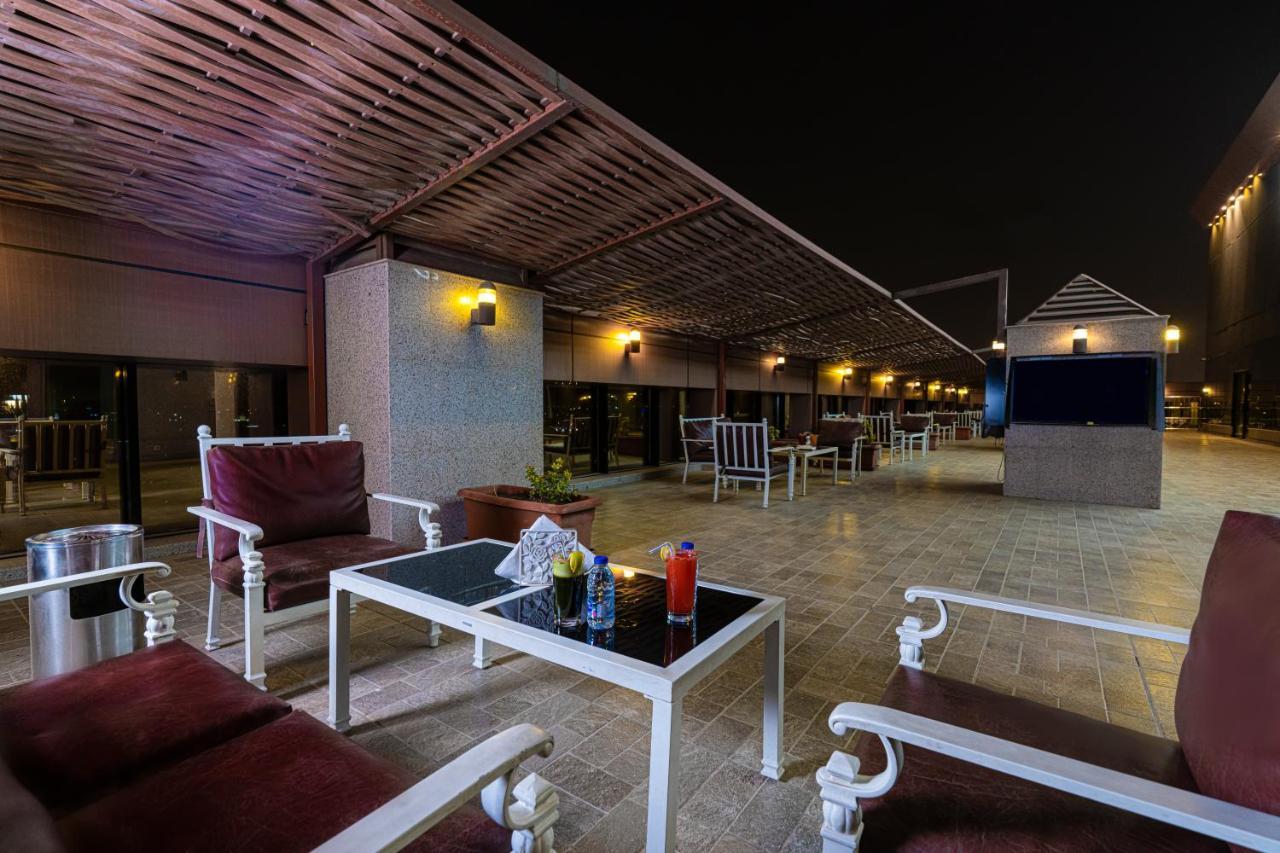 Platinum Seventy Aparthotel Jeddah Exterior photo