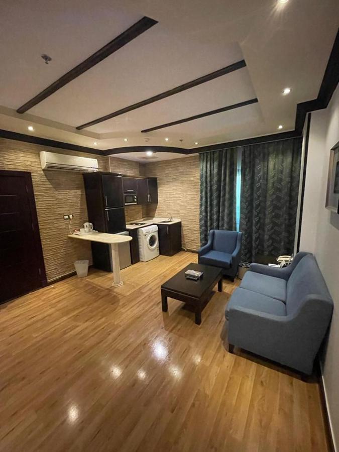Platinum Seventy Aparthotel Jeddah Exterior photo