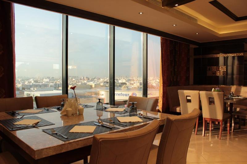 Platinum Seventy Aparthotel Jeddah Exterior photo