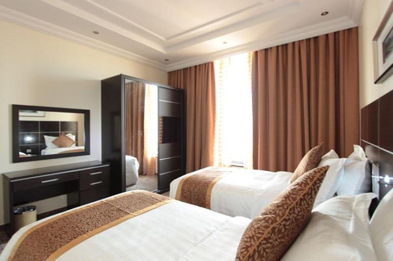 Platinum Seventy Aparthotel Jeddah Exterior photo