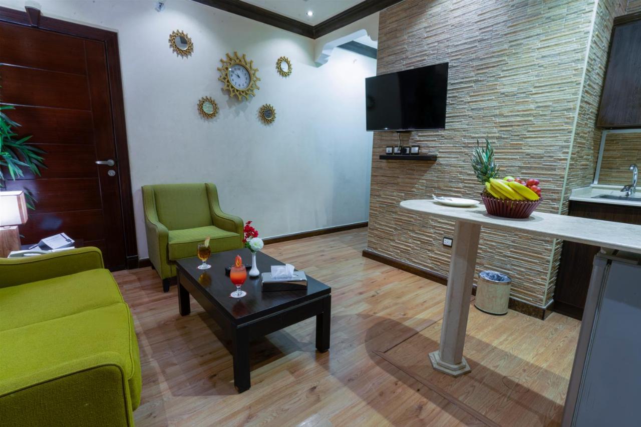 Platinum Seventy Aparthotel Jeddah Exterior photo