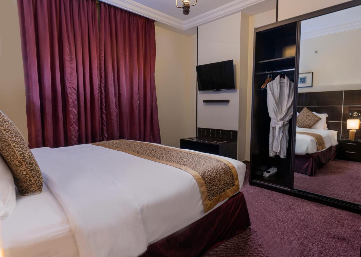 Platinum Seventy Aparthotel Jeddah Exterior photo