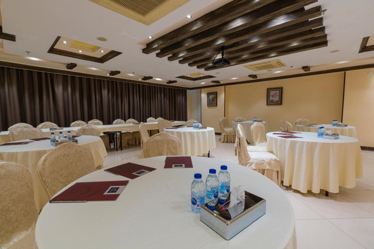 Platinum Seventy Aparthotel Jeddah Exterior photo
